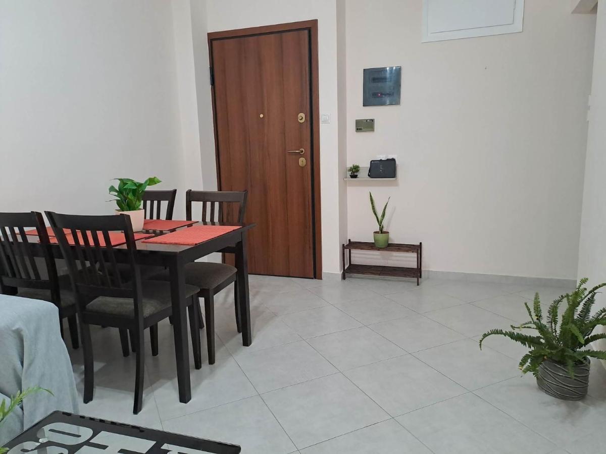 Cozy Apartment In Nea Palatia-Oropos Exteriér fotografie